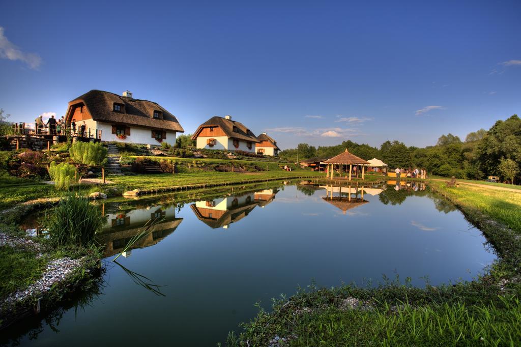 Hotel Osada Karbówko Wellness&SPA Elgiszewo  Exterior foto